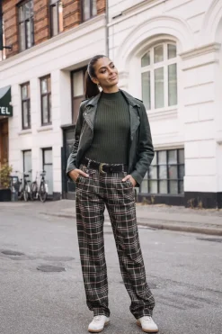 Freeman T. Porter Alba Island Fashion