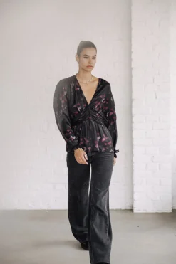 Freeman T. Porter Braia Black Roses Cheap