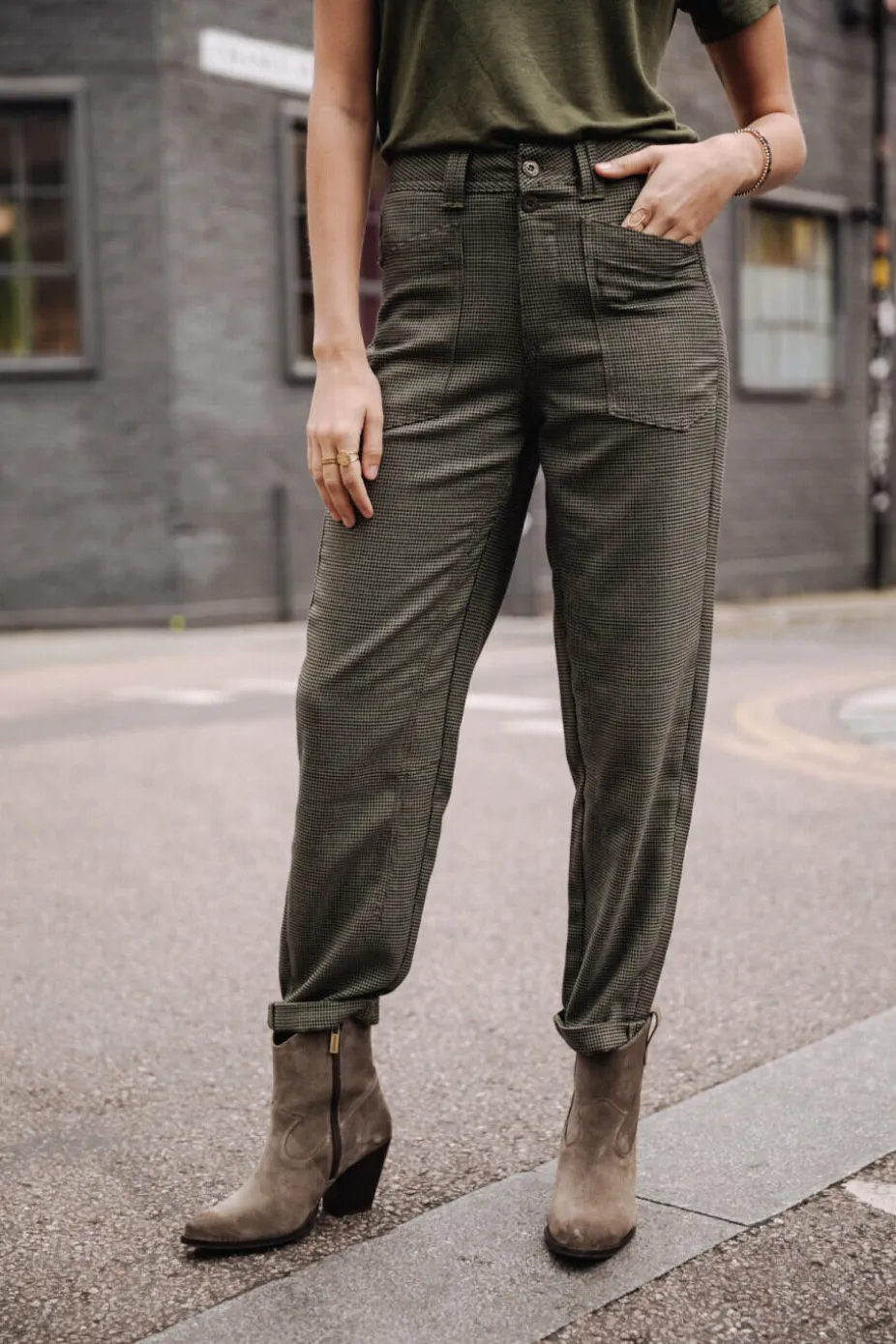 Freeman T. Porter Edita Dundee Clearance
