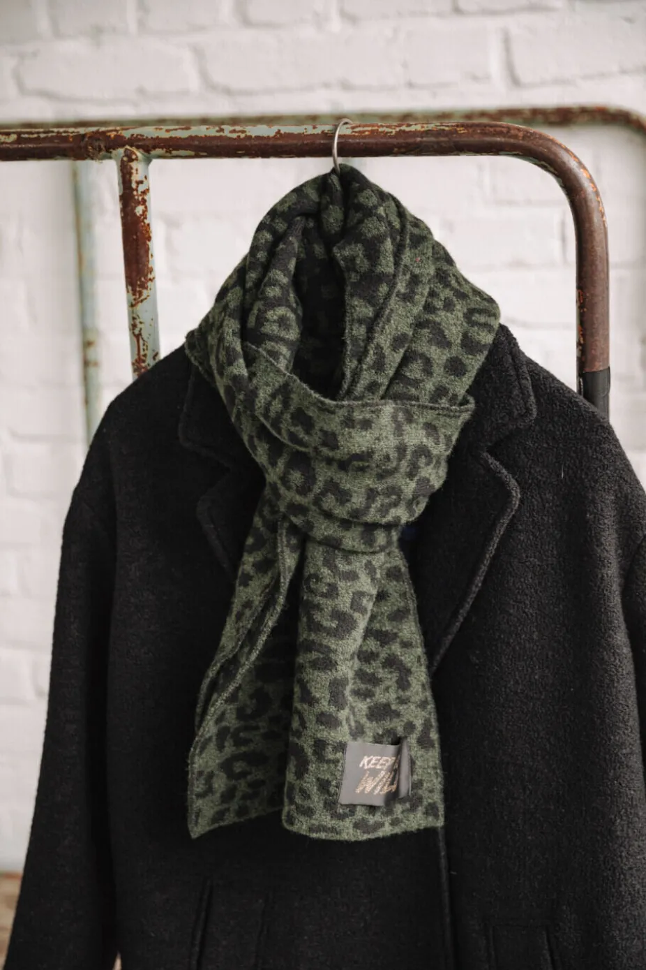 Freeman T. Porter Elina Roar Online