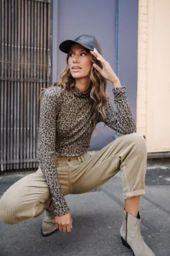 Freeman T. Porter Lara Veluto Store