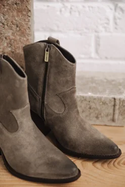 Freeman T. Porter Luana Suede Shop