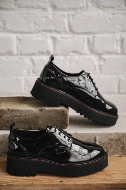 Freeman T. Porter Neve Varnish Hot