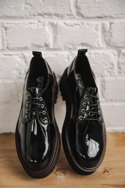 Freeman T. Porter Neve Varnish Hot