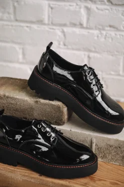 Freeman T. Porter Neve Varnish Hot