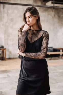 Freeman T. Porter Ritania Lace Discount